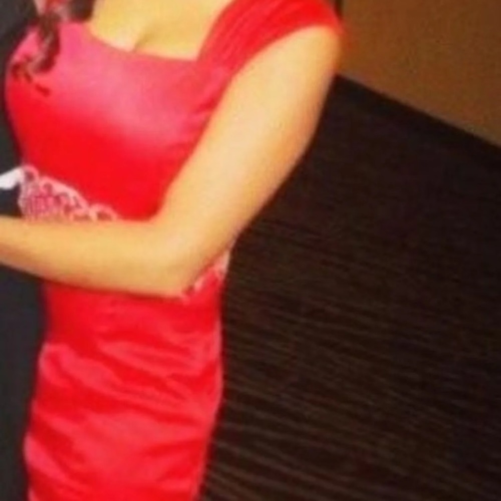 JOVANI RED BEAUTIFUL MERMAID DRESS!!